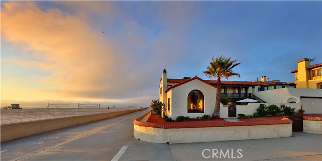 2302 The Strand, Hermosa Beach, California 90254, 5 Bedrooms Bedrooms, ,3 BathroomsBathrooms,Residential,Sold,The Strand,SB17229806