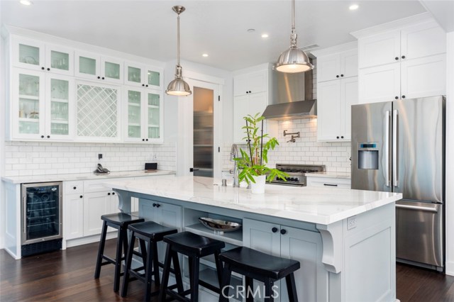 216 Prospect Avenue, Redondo Beach, California 90277, 4 Bedrooms Bedrooms, ,4 BathroomsBathrooms,Residential,Sold,Prospect,SB20103008