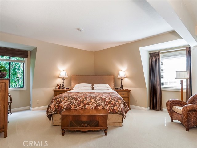 317 Broadway, Redondo Beach, California 90277, 3 Bedrooms Bedrooms, ,2 BathroomsBathrooms,Residential,Sold,Broadway,SB17224085