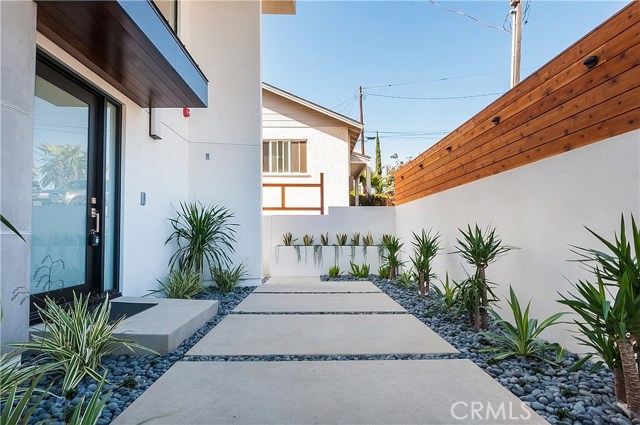 515 Prospect Avenue, Hermosa Beach, California 90254, 5 Bedrooms Bedrooms, ,2 BathroomsBathrooms,Residential,Sold,Prospect,SB17214079