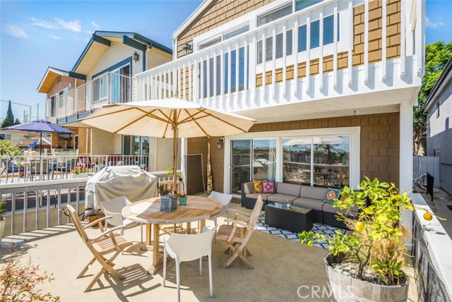 Perfect for everyday living & entertaining!