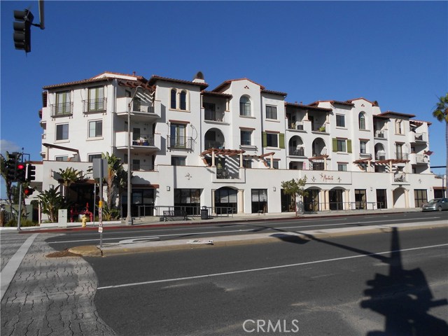 2001 Artesia Boulevard, Redondo Beach, California 90278, 1 Bedroom Bedrooms, ,Residential,Sold,Artesia,SB19032443