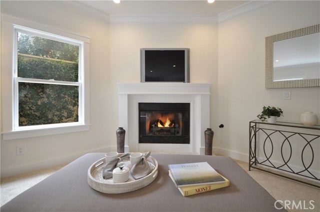 Master bedroom fireplace. Very cozy!