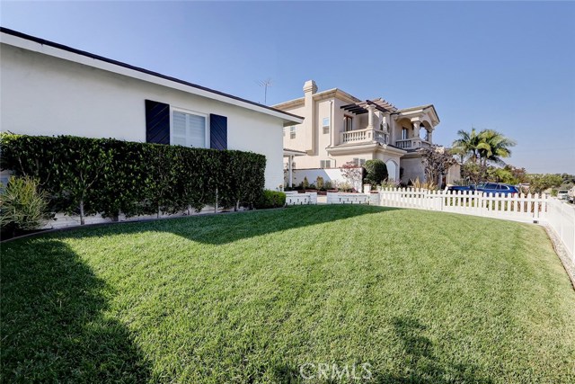 2101 Chestnut Avenue, Manhattan Beach, California 90266, 3 Bedrooms Bedrooms, ,2 BathroomsBathrooms,Residential,Sold,Chestnut,SB20213029