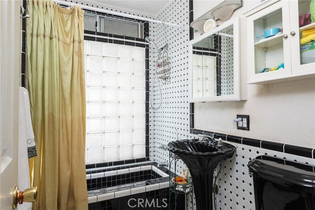  Income Home for Sale in El Segundo, California