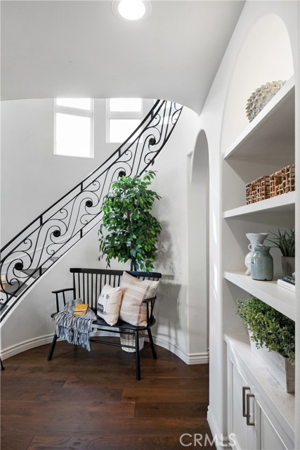 2322 Laurel Bluff Drive, Manhattan Beach, California 90266, 4 Bedrooms Bedrooms, ,3 BathroomsBathrooms,Residential,Sold,Laurel Bluff,SB21167191