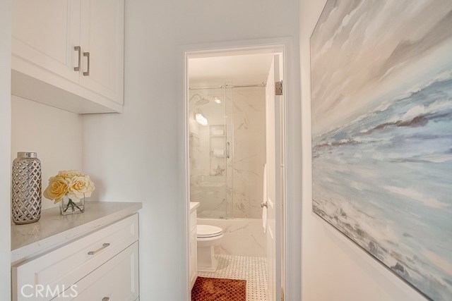 132 35th Place, Hermosa Beach, California 90254, 2 Bedrooms Bedrooms, ,2 BathroomsBathrooms,Residential,Sold,35th,SB19057826