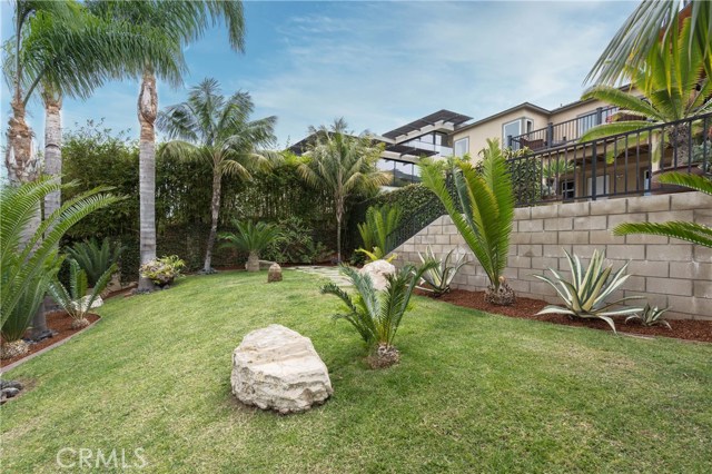 619 Gertruda Avenue, Redondo Beach, California 90277, 3 Bedrooms Bedrooms, ,Residential,Sold,Gertruda,PV20123167