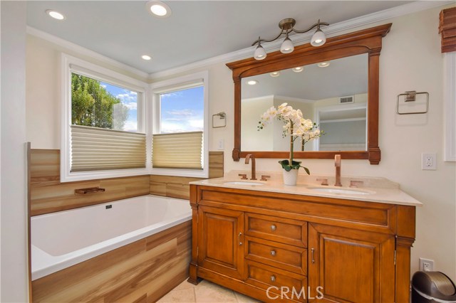 5648 Whitecliff Drive, Rancho Palos Verdes, California 90275, 4 Bedrooms Bedrooms, ,3 BathroomsBathrooms,Residential,Sold,Whitecliff,PV19223887