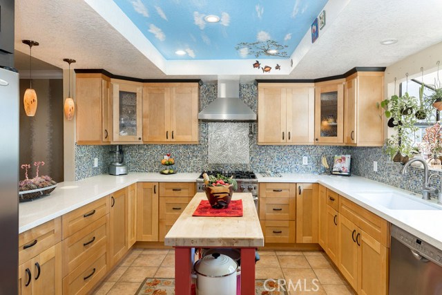 211 Lucia, Redondo Beach, California 90277, 3 Bedrooms Bedrooms, ,2 BathroomsBathrooms,Residential,Sold,Lucia,PV20000457