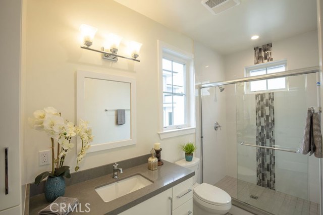 2309 Voorhees Avenue, Redondo Beach, California 90278, 4 Bedrooms Bedrooms, ,3 BathroomsBathrooms,Residential,Sold,Voorhees,SB19081804
