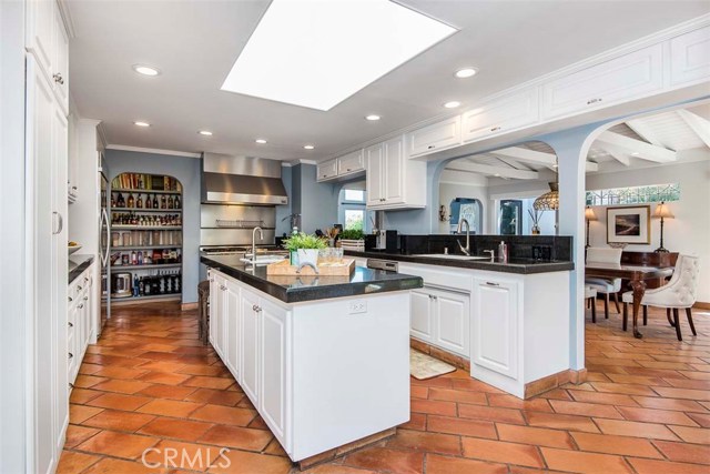 3211 Poinsettia Avenue, Manhattan Beach, California 90266, 5 Bedrooms Bedrooms, ,4 BathroomsBathrooms,Residential,Sold,Poinsettia,SB21171606