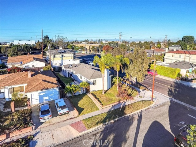 1651 23rd Street, Manhattan Beach, California 90266, 3 Bedrooms Bedrooms, ,1 BathroomBathrooms,Residential,Sold,23rd,PV20240193