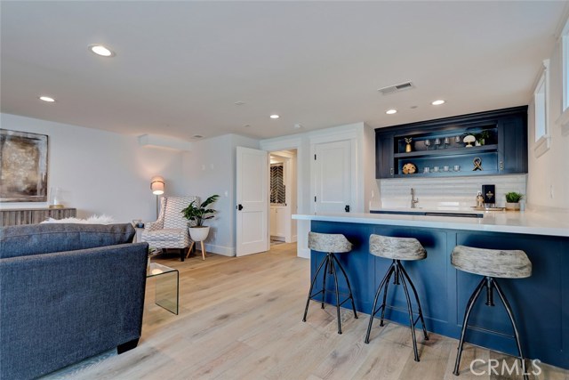 704 Loma Drive, Hermosa Beach, California 90254, 4 Bedrooms Bedrooms, ,3 BathroomsBathrooms,Residential,Sold,Loma,SB18001628