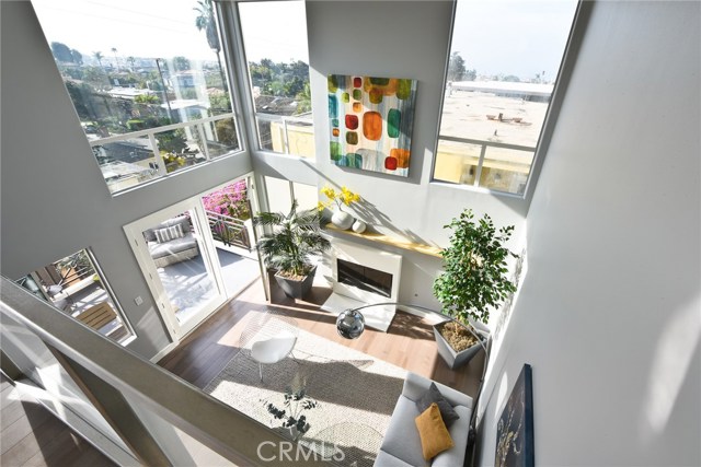 708 Manhattan Beach Blvd., Manhattan Beach, California 90266, 2 Bedrooms Bedrooms, ,2 BathroomsBathrooms,Residential,Sold,Manhattan Beach Blvd.,SB18012661