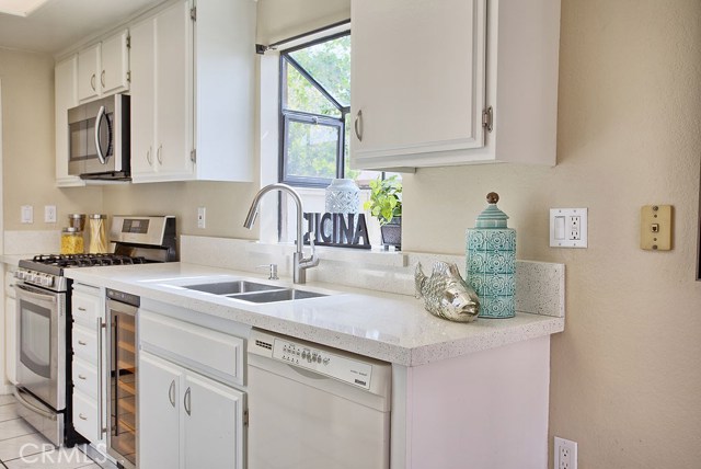 2523 Vanderbilt Lane, Redondo Beach, California 90278, 3 Bedrooms Bedrooms, ,2 BathroomsBathrooms,Residential,Sold,Vanderbilt,SB19124200