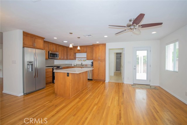 2702 Spreckels Lane, Redondo Beach, California 90278, 3 Bedrooms Bedrooms, ,1 BathroomBathrooms,Residential,Sold,Spreckels,PV20124448