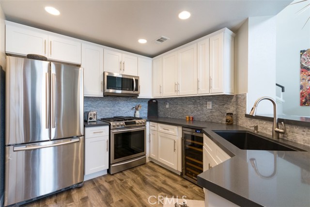 2950 Via Milano 201, Corona, CA 92879, photo 5
