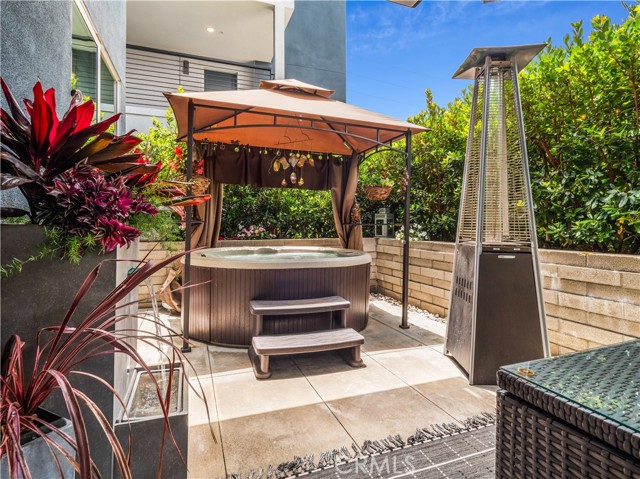 1920 Pacific Coast Hwy, Redondo Beach, California 90277, 1 Bedroom Bedrooms, ,1 BathroomBathrooms,Residential,Sold,Pacific Coast Hwy,PV21152932