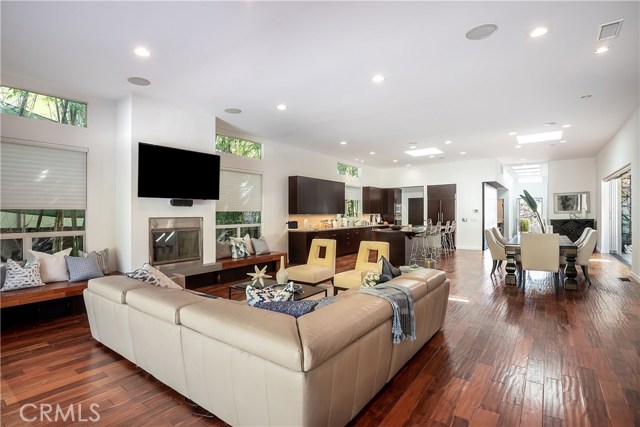 1315 21st Street, Manhattan Beach, California 90266, 3 Bedrooms Bedrooms, ,3 BathroomsBathrooms,Residential,Sold,21st,SB20018766