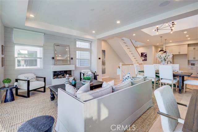 1711 Haynes Lane, Redondo Beach, California 90278, 3 Bedrooms Bedrooms, ,4 BathroomsBathrooms,Residential,Sold,Haynes,PV19232617