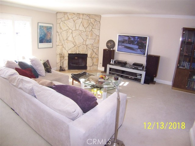 1920 Voorhees Avenue, Redondo Beach, California 90278, 3 Bedrooms Bedrooms, ,2 BathroomsBathrooms,Residential,Sold,Voorhees,SB18248726