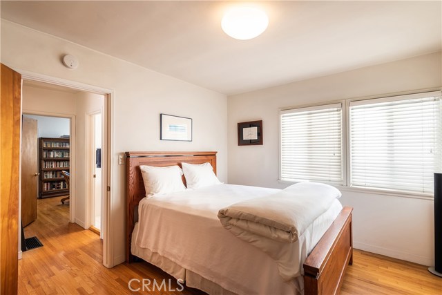 420 3rd Street, Manhattan Beach, California 90266, 2 Bedrooms Bedrooms, ,2 BathroomsBathrooms,Residential,Sold,3rd,SB19171660