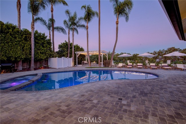 4511 Marloma Drive, Rolling Hills Estates, California 90274, 5 Bedrooms Bedrooms, ,2 BathroomsBathrooms,Residential,Sold,Marloma,PV19267077