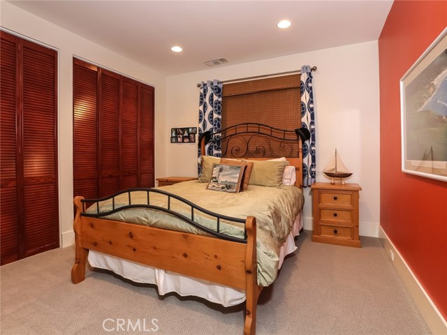 812 Juanita Avenue, Redondo Beach, California 90277, 5 Bedrooms Bedrooms, ,4 BathroomsBathrooms,Residential,Sold,Juanita,SB17114453