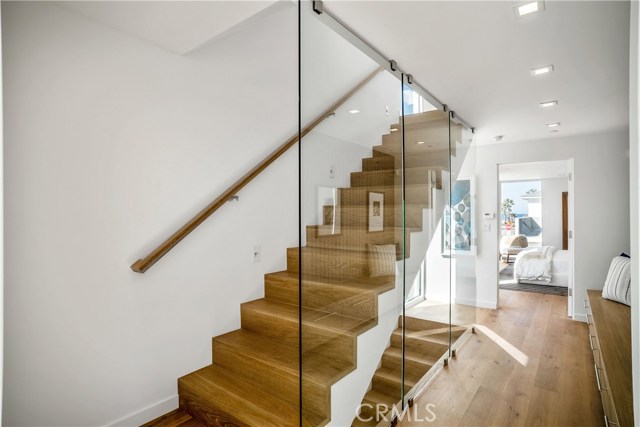 121 2nd Street, Hermosa Beach, California 90254, 4 Bedrooms Bedrooms, ,4 BathroomsBathrooms,Residential,Sold,2nd,SB19073415