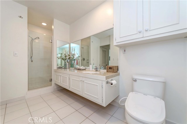 1 Bed Home for Sale in Beverly Hills, California