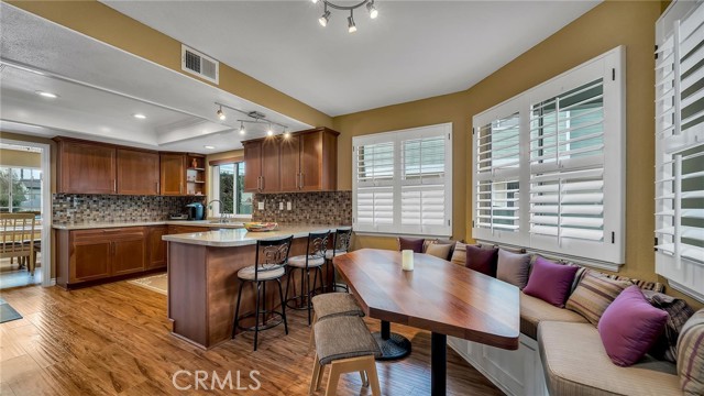 2013 Marshallfield Lane, Redondo Beach, California 90278, 4 Bedrooms Bedrooms, ,2 BathroomsBathrooms,Residential,Sold,Marshallfield,SB21037139