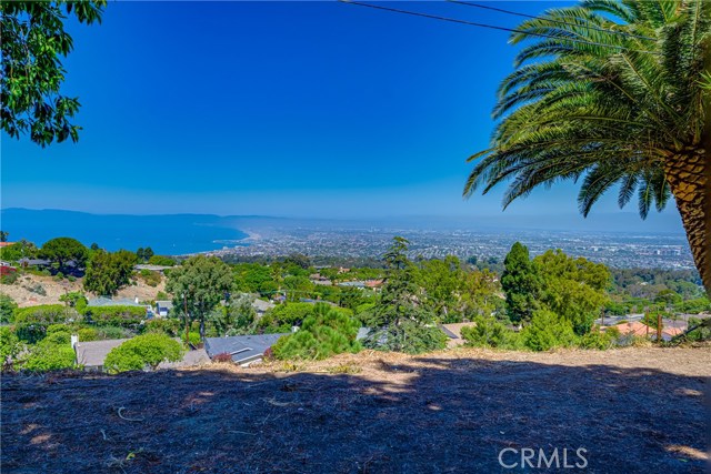 5227 Bluemound Road, Rolling Hills Estates, California 90274, 3 Bedrooms Bedrooms, ,2 BathroomsBathrooms,Residential,Sold,Bluemound,PV19212371