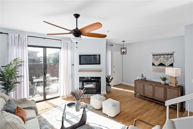 2715 Vanderbilt Lane, Redondo Beach, California 90278, 3 Bedrooms Bedrooms, ,2 BathroomsBathrooms,Residential,Sold,Vanderbilt,SB20191300