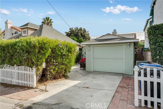 428 28th Street, Hermosa Beach, California 90254, 2 Bedrooms Bedrooms, ,1 BathroomBathrooms,Residential,Sold,28th,SB19275440