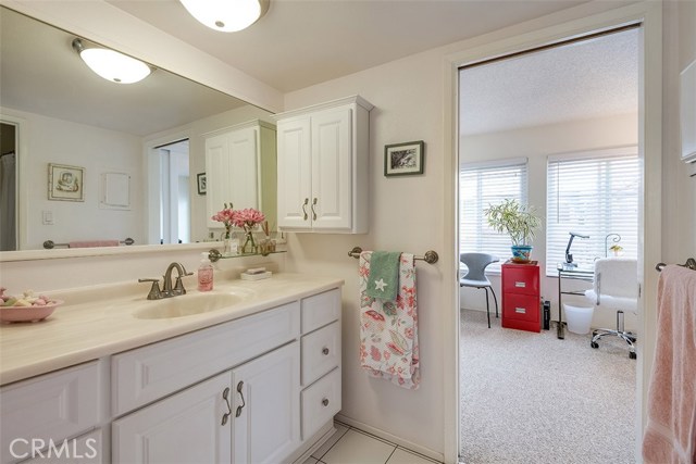 463 36th Place, Manhattan Beach, California 90266, 2 Bedrooms Bedrooms, ,1 BathroomBathrooms,Residential,Sold,36th,SB19098375