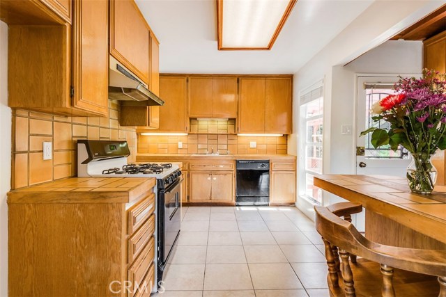 2214 Fisher Court, Redondo Beach, California 90278, 3 Bedrooms Bedrooms, ,2 BathroomsBathrooms,Residential,Sold,Fisher,SB18039849