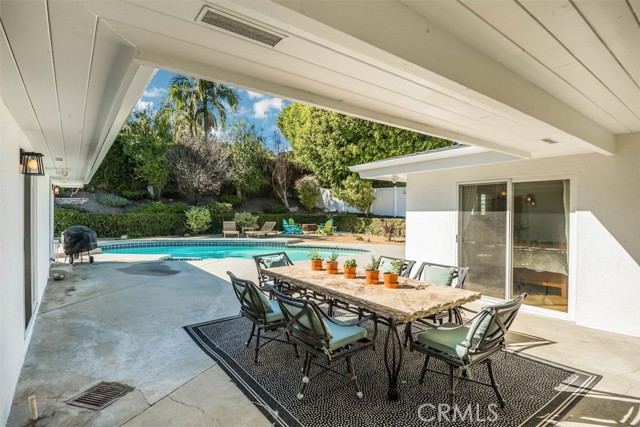 37 Shady Vista Road, Rolling Hills Estates, California 90274, 4 Bedrooms Bedrooms, ,3 BathroomsBathrooms,Residential,Sold,Shady Vista,PV21045833