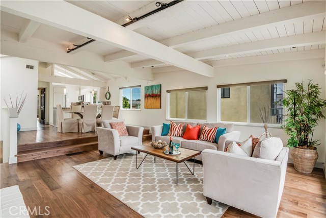 1023 4th Street, Hermosa Beach, California 90254, 3 Bedrooms Bedrooms, ,2 BathroomsBathrooms,Residential,Sold,4th,SB19152573