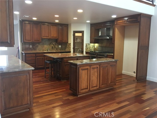 505 Broadway, Redondo Beach, California 90277, 4 Bedrooms Bedrooms, ,3 BathroomsBathrooms,Residential,Sold,Broadway,SB18191362