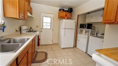 856 Cypress Avenue, Hermosa Beach, California 90254, 3 Bedrooms Bedrooms, ,1 BathroomBathrooms,Residential,Sold,Cypress,SB20025590