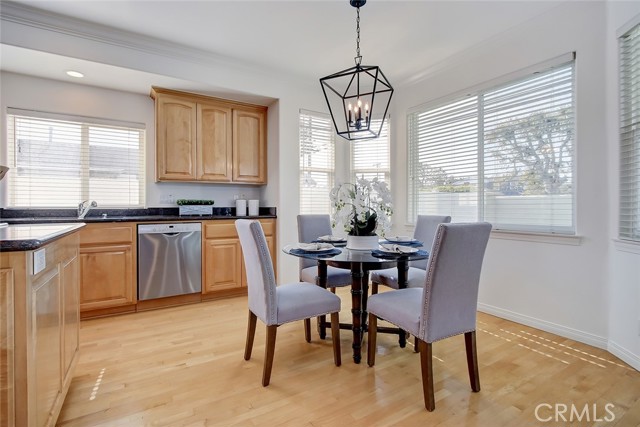 1805 Lynngrove Drive, Manhattan Beach, California 90266, 5 Bedrooms Bedrooms, ,3 BathroomsBathrooms,Residential,Sold,Lynngrove,SB21026495