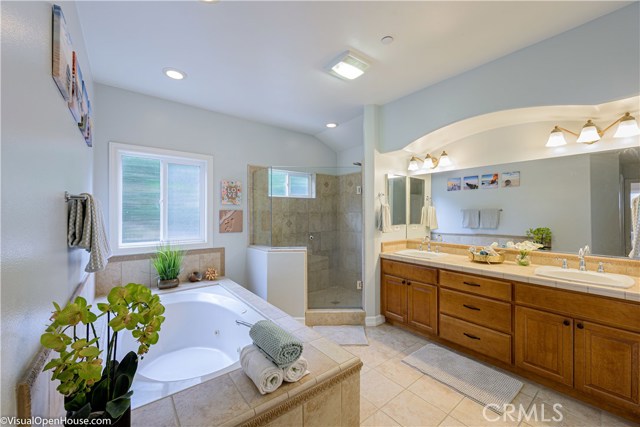 2402 Graham Avenue, Redondo Beach, California 90278, 4 Bedrooms Bedrooms, ,2 BathroomsBathrooms,Residential,Sold,Graham,SB20089930