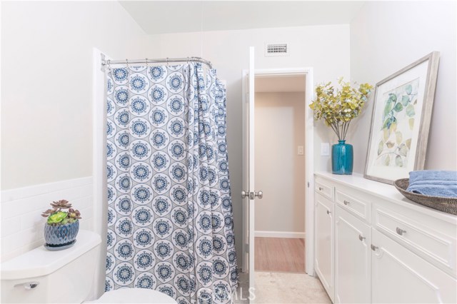 2105 Velez Drive, Rancho Palos Verdes, California 90275, 3 Bedrooms Bedrooms, ,2 BathroomsBathrooms,Residential,Sold,Velez,SB17138071