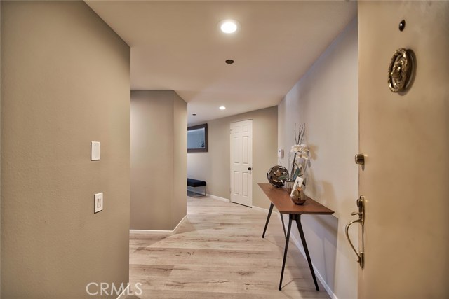 512 Esplanade, Redondo Beach, California 90277, 2 Bedrooms Bedrooms, ,2 BathroomsBathrooms,Residential,Sold,Esplanade,IN17223458