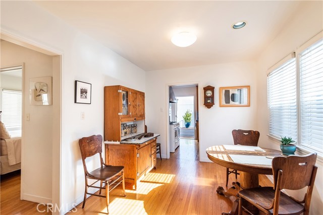 420 3rd Street, Manhattan Beach, California 90266, 2 Bedrooms Bedrooms, ,2 BathroomsBathrooms,Residential,Sold,3rd,SB19171660