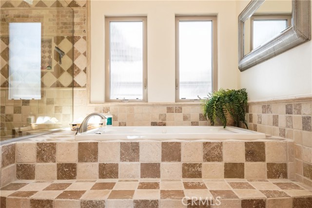 2104 Warfield Avenue, Redondo Beach, California 90278, 5 Bedrooms Bedrooms, ,2 BathroomsBathrooms,Residential,Sold,Warfield,SB20202226