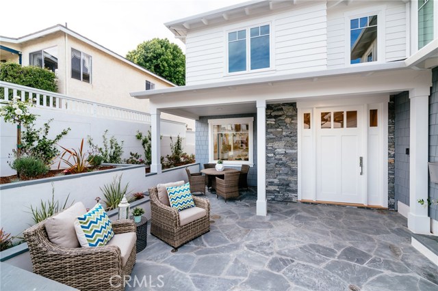 1457 18th Street, Manhattan Beach, California 90266, 5 Bedrooms Bedrooms, ,2 BathroomsBathrooms,Residential,Sold,18th,SB17091633