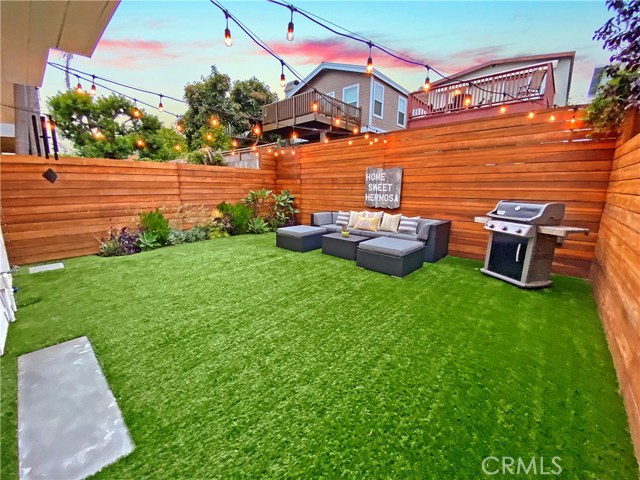 1216 20th Place, Hermosa Beach, California 90254, 3 Bedrooms Bedrooms, ,2 BathroomsBathrooms,Residential,Sold,20th,SB20132382