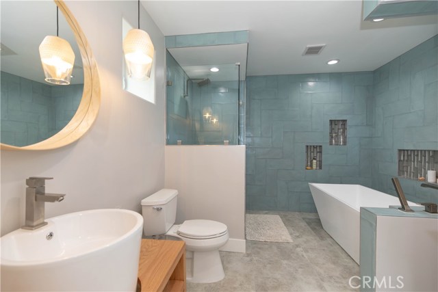 Absolutely Exquisite Downstairs Bathroom (Ensuite)